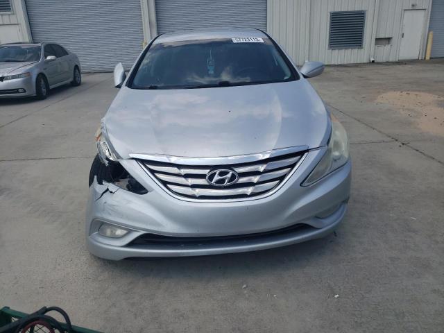 Photo 5 from auction – 2013 HYUNDAI SONATA SE with VIN 5NPEC4AC1DH608177