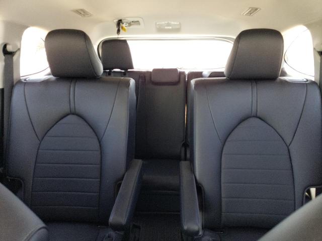 Photo 10 from auction – 2023 TOYOTA HIGHLANDER with VIN 5TDKDRAH0PS037871