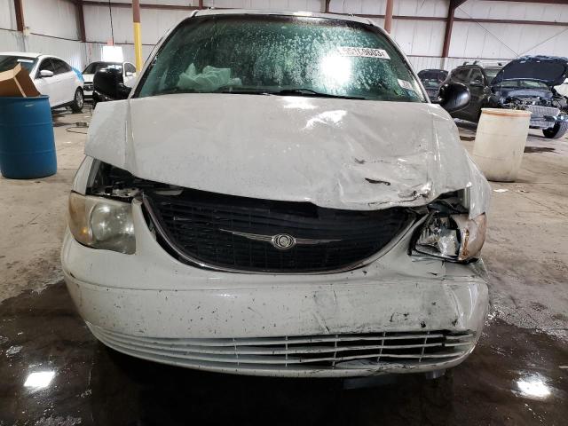 Photo 5 from auction – 2002 CHRYSLER TOWN & COU with VIN 2C8GP74L22R667750