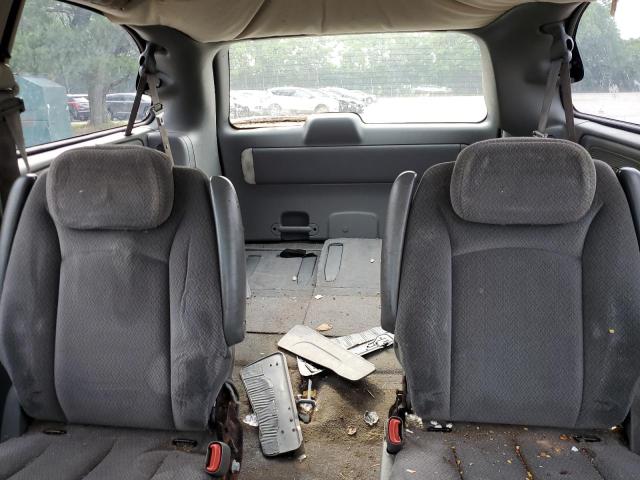 Photo 10 from auction – 2005 CHRYSLER TOWN & COU with VIN 2C4GP54L25R600852
