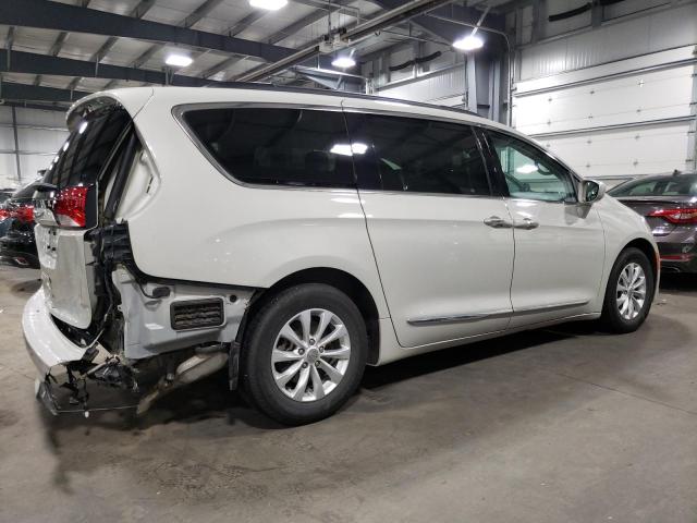 Photo 3 from auction – 2017 CHRYSLER PACIFICA T with VIN 2C4RC1BG8HR702860