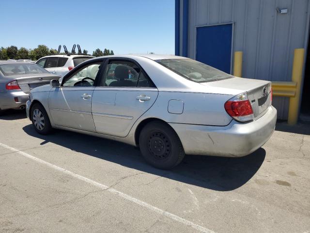 Photo 2 from auction – 2005 TOYOTA CAMRY LE with VIN 4T1BE30K75U625827