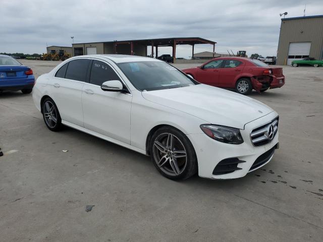 Photo 4 from auction – 2018 MERCEDES-BENZ E 300 with VIN WDDZF4JB5JA334460