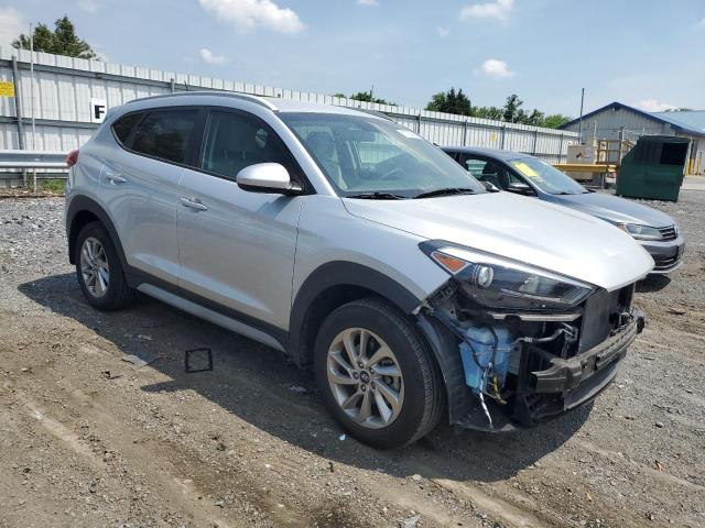 Photo 4 from auction – 2017 HYUNDAI TUCSON LIM with VIN KM8J3CA45HU520144