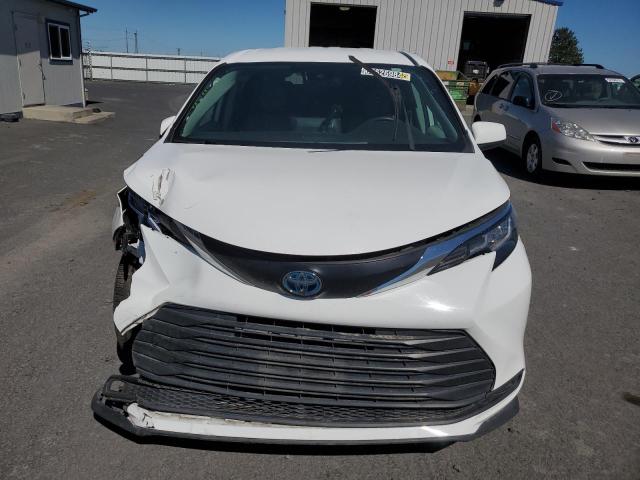 Photo 5 from auction – 2021 TOYOTA SIENNA LE with VIN 5TDKRKECXMS043129