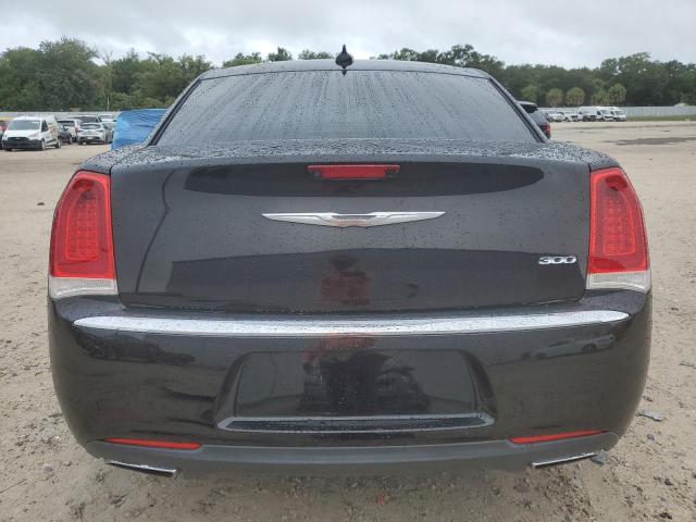 Photo 6 from auction – 2017 CHRYSLER 300 LIMITE with VIN 2C3CCAAG1HH526767