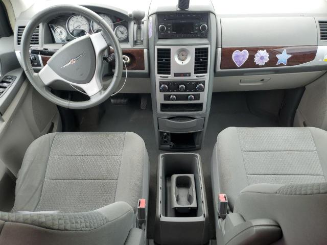 Photo 8 from auction – 2010 CHRYSLER TOWN & COU with VIN 2A4RR5D13AR343769