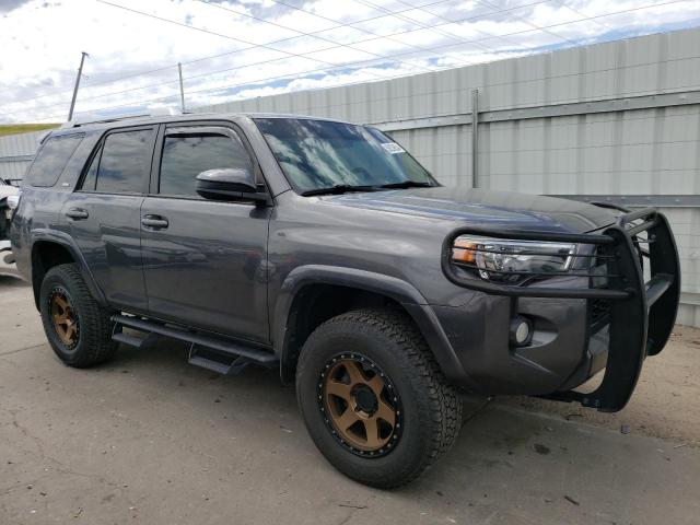 Photo 4 from auction – 2018 TOYOTA 4RUNNER SR with VIN JTEBU5JR9J5574345