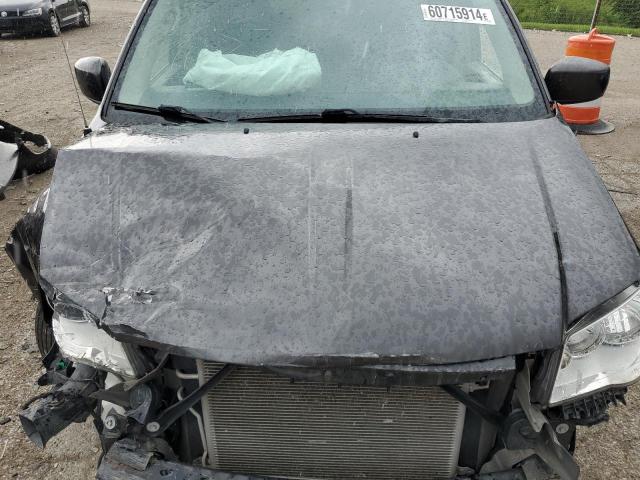 Photo 11 from auction – 2016 CHRYSLER TOWN & COU with VIN 2C4RC1BG5GR245052