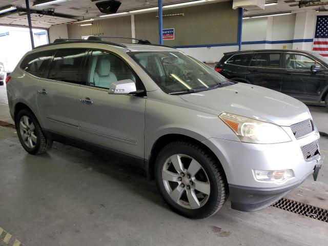 Photo 4 from auction – 2009 CHEVROLET TRAVERSE L with VIN 1GNEV33D79S110737