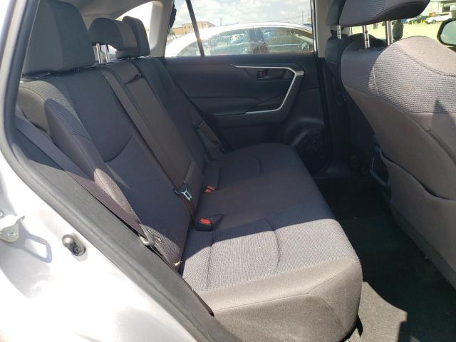 Photo 11 from auction – 2020 TOYOTA RAV4 LE with VIN JTMH1RFV2LD522116