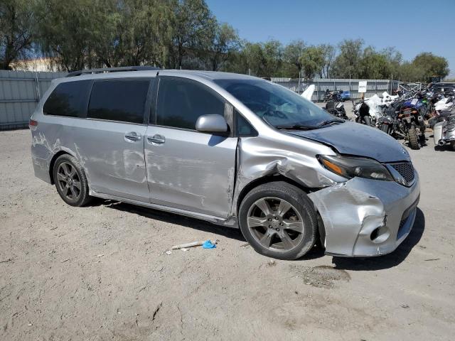 Photo 4 from auction – 2017 TOYOTA SIENNA SE with VIN 5TDXZ3DC0HS892527