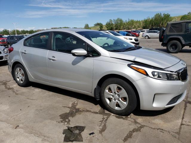 Photo 4 from auction – 2017 KIA FORTE LX with VIN 3KPFK4A77HE144168