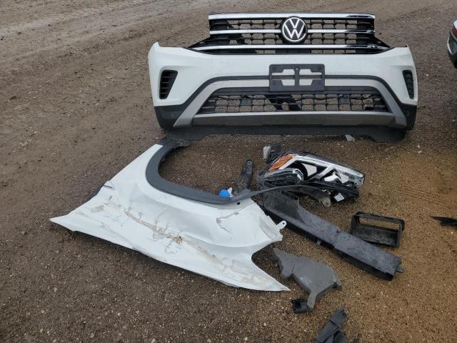 Photo 13 from auction – 2020 VOLKSWAGEN ATLAS CROS with VIN 1V21E2CAXLC232452