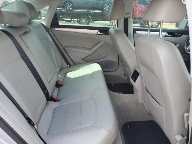 Photo 10 from auction – 2013 VOLKSWAGEN PASSAT SE with VIN 1VWBP7A35DC149799