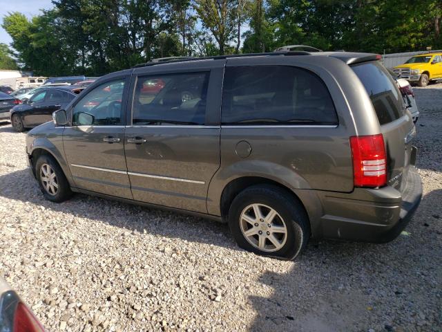 Photo 2 from auction – 2010 CHRYSLER TOWN & COU with VIN 2A4RR5D13AR305183