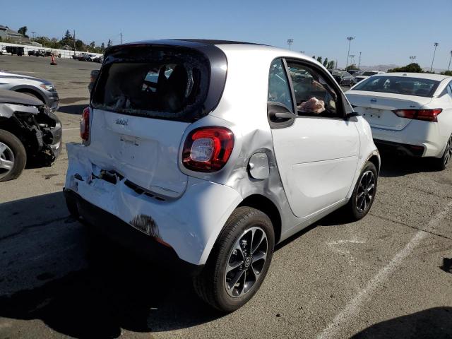 Photo 3 from auction – 2017 SMART FORTWO with VIN WMEFJ5DA8HK187030