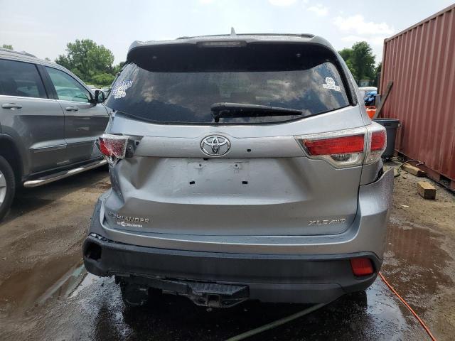 Photo 6 from auction – 2016 TOYOTA HIGHLANDER with VIN 5TDJKRFH2GS257541