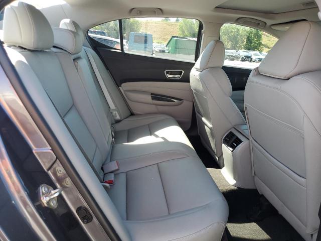 Photo 10 from auction – 2018 ACURA TLX with VIN 19UUB3F3XJA003838