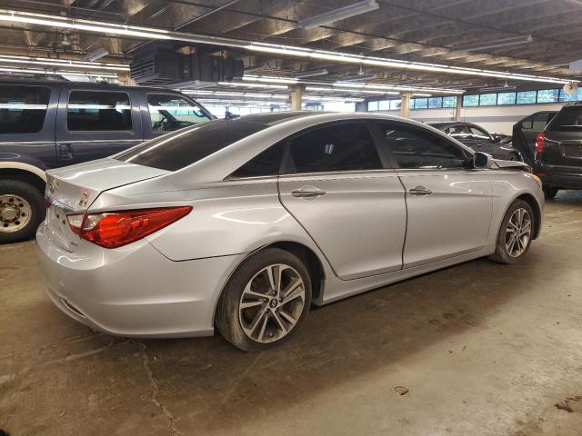 Photo 3 from auction – 2012 HYUNDAI SONATA SE with VIN 5NPEC4AC8CH329260