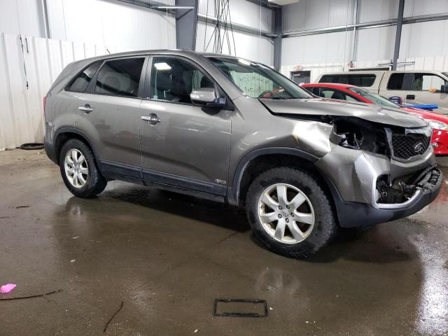 Photo 4 from auction – 2013 KIA SORENTO LX with VIN 5XYKTCA66DG372012