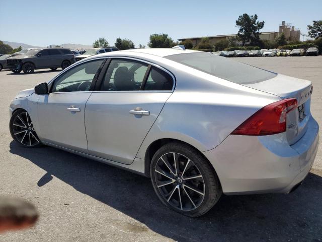 Photo 2 from auction – 2016 VOLVO S60 PREMIE with VIN YV126MFK3G2392035