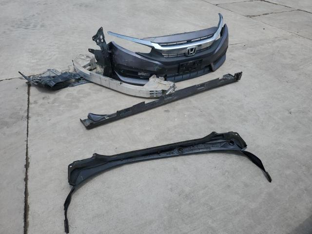 Photo 12 from auction – 2018 HONDA CIVIC EX with VIN 2HGFC2F76JH570942