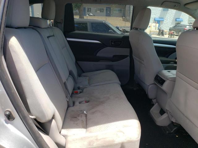 Photo 11 from auction – 2018 TOYOTA HIGHLANDER with VIN 5TDBZRFHXJS881899