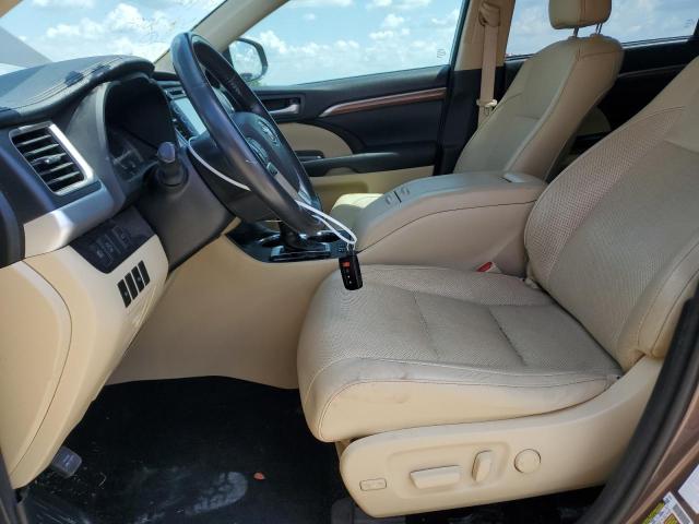 Photo 7 from auction – 2018 TOYOTA HIGHLANDER with VIN 5TDDZRFH5JS486523