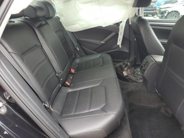 Photo 10 from auction – 2017 VOLKSWAGEN PASSAT SE with VIN 1VWBT7A32HC040573