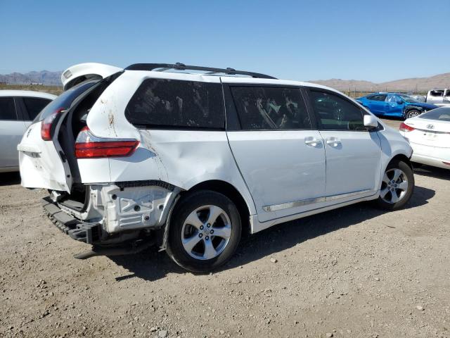 Photo 3 from auction – 2017 TOYOTA SIENNA LE with VIN 5TDKZ3DC4HS774300