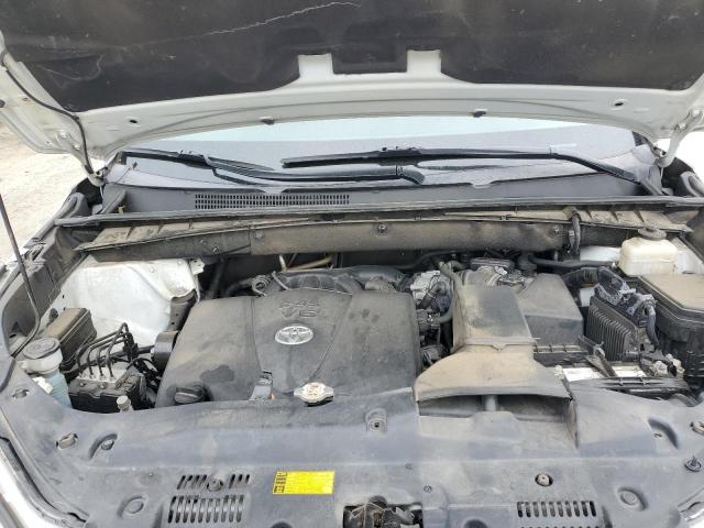 Photo 11 from auction – 2019 TOYOTA HIGHLANDER with VIN 5TDKZRFH4KS551631