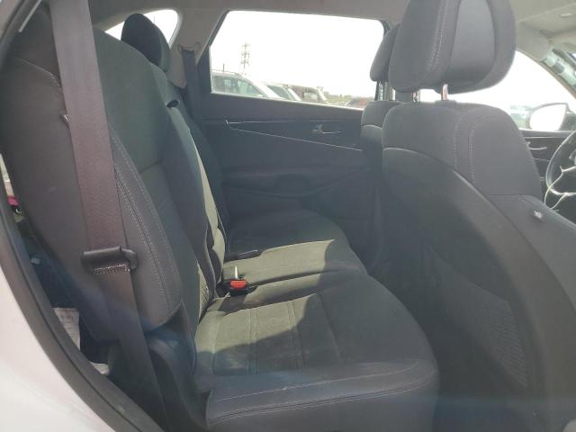 Photo 11 from auction – 2016 KIA SORENTO LX with VIN 5XYPG4A37GG181516