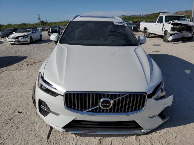 Photo 5 from auction – 2023 VOLVO XC60 PLUS with VIN YV4L12DE4P1259474
