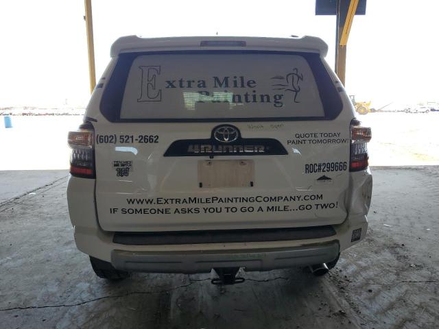 Photo 6 from auction – 2018 TOYOTA 4RUNNER SR with VIN JTEBU5JR5J5587707