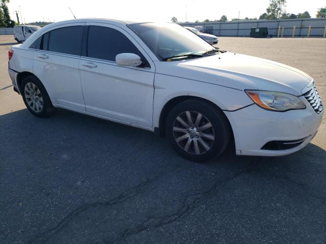 Photo 4 from auction – 2014 CHRYSLER 200 LX with VIN 1C3CCBAB2EN170570