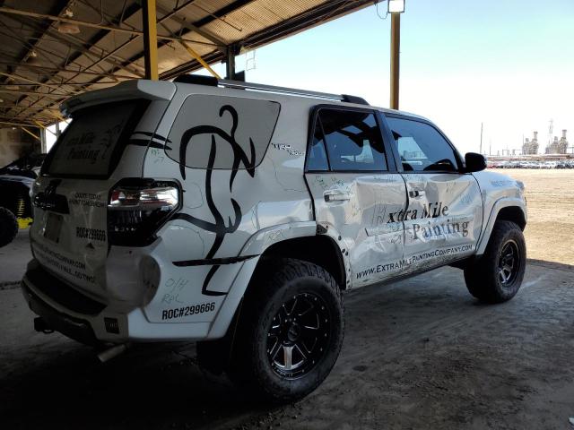 Photo 3 from auction – 2018 TOYOTA 4RUNNER SR with VIN JTEBU5JR5J5587707
