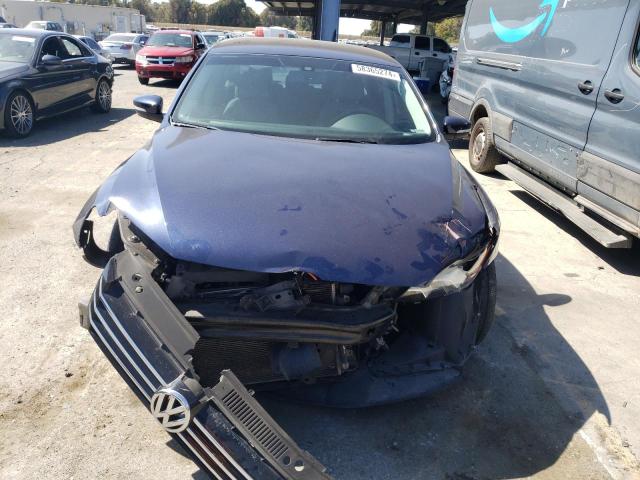 Photo 5 from auction – 2013 VOLKSWAGEN PASSAT S with VIN 1VWAP7A33DC107577