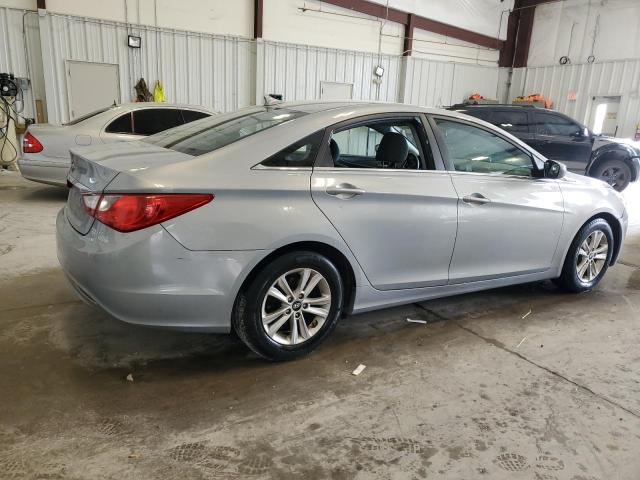 Photo 3 from auction – 2013 HYUNDAI SONATA GLS with VIN 5NPEB4AC6DH682049