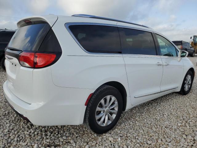 Photo 3 from auction – 2019 CHRYSLER PACIFICA T with VIN 2C4RC1BG4KR581526