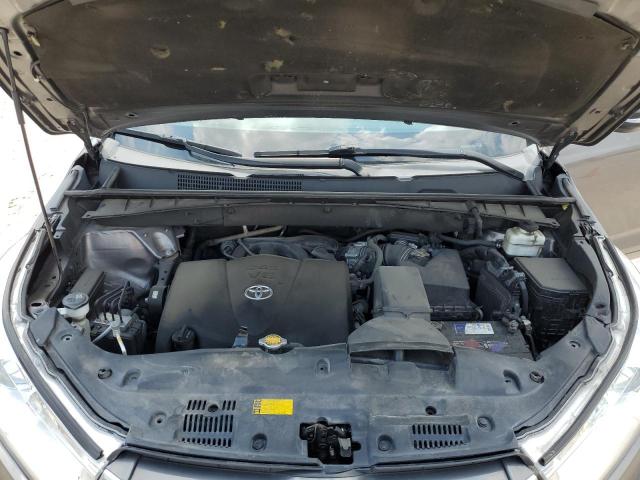 Photo 12 from auction – 2017 TOYOTA HIGHLANDER with VIN 5TDKZRFH4HS213946