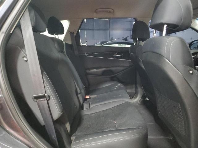 Photo 10 from auction – 2017 KIA SORENTO LX with VIN 5XYPGDA52HG324455