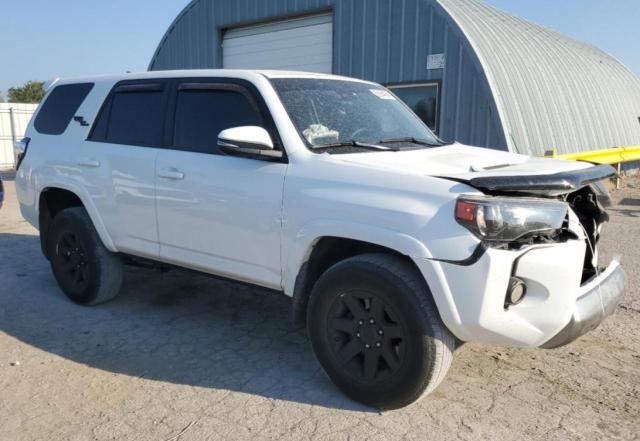 Photo 4 from auction – 2020 TOYOTA 4RUNNER SR with VIN JTEBU5JR7L5765037