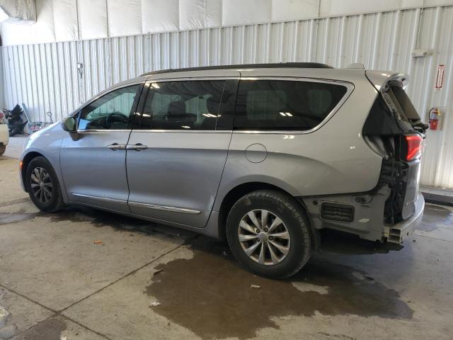 Photo 2 from auction – 2017 CHRYSLER PACIFICA T with VIN 2C4RC1BG6HR530182