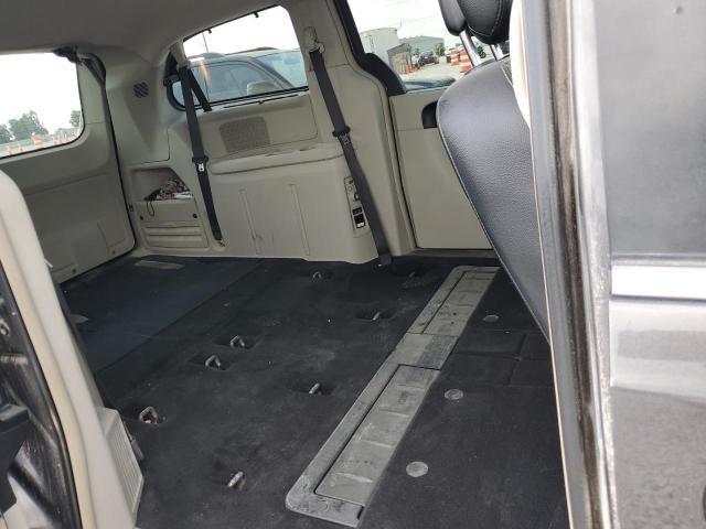 Photo 11 from auction – 2015 CHRYSLER TOWN & COU with VIN 2C4RC1BG6FR741217