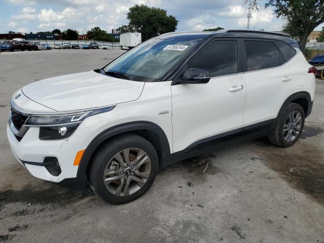 Photo 1 from auction – 2021 KIA SELTOS S with VIN KNDEUCAA0M7228466