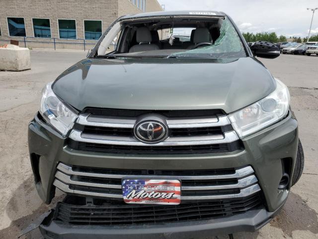 Photo 5 from auction – 2018 TOYOTA HIGHLANDER with VIN 5TDBZRFH1JS494187