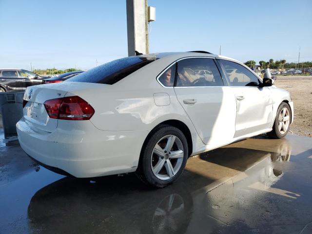 Photo 3 from auction – 2012 VOLKSWAGEN PASSAT SE with VIN 1VWBP7A39CC052376