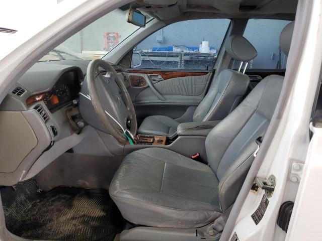 Photo 7 from auction – 2000 MERCEDES-BENZ E 320 with VIN WDBJF65G7YA964322