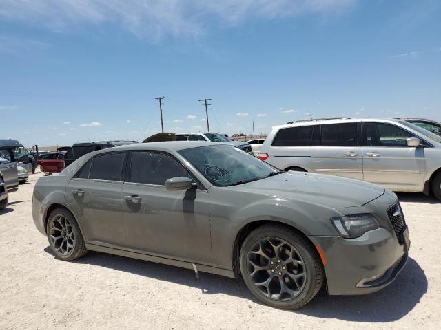 Photo 4 from auction – 2017 CHRYSLER 300 S with VIN 2C3CCABG4HH564492